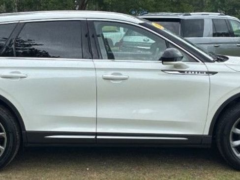 Used 2021 Lincoln Corsair FWD w/ Premium Package image 5