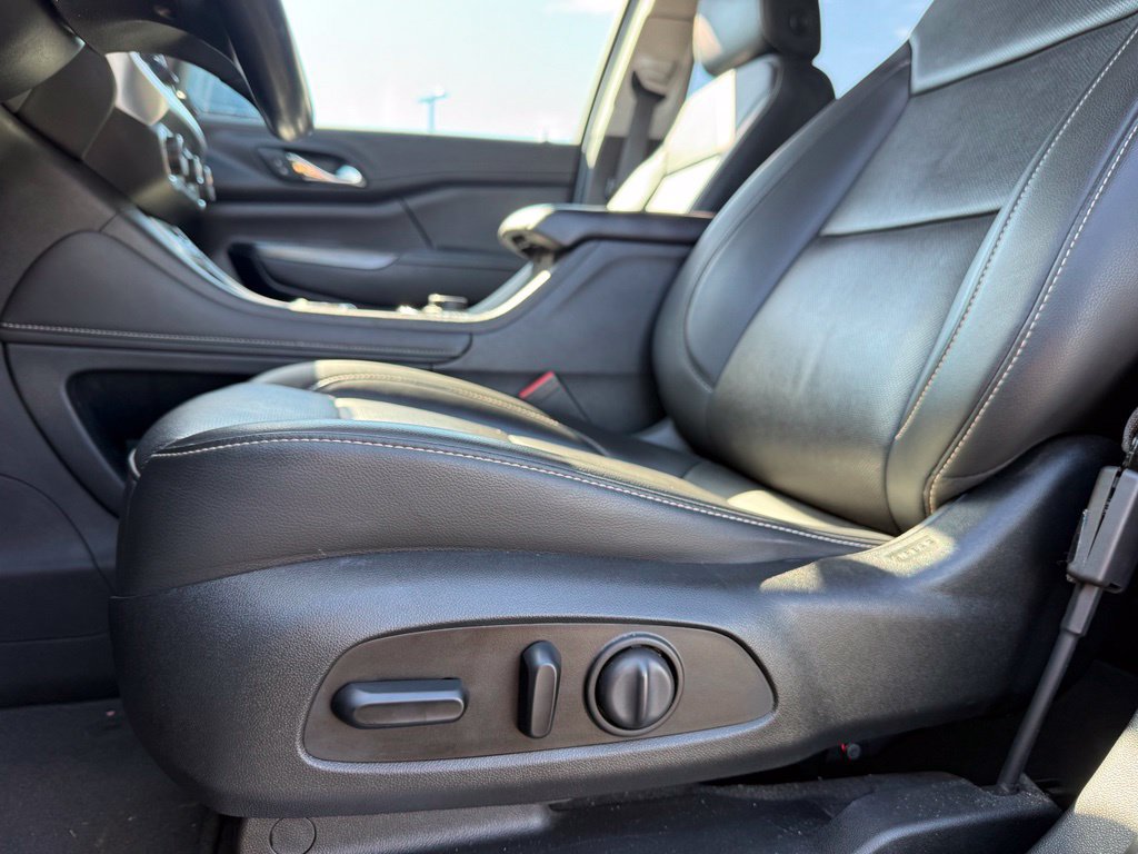 Used 2021 GMC Acadia SLT w/ Premium Package FWD image 17