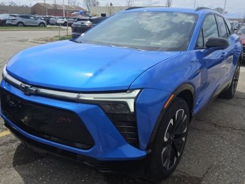 Certified 2025 Chevrolet Blazer EV RS AWD/4WD image 1