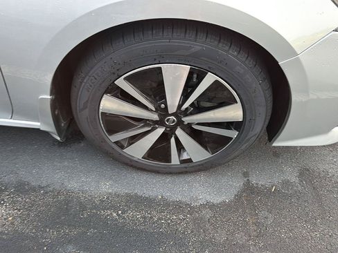 Used 2022 Nissan Altima 2.5 SL FWD image 7