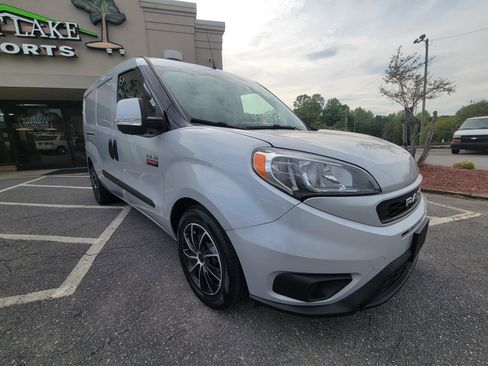 Used 2020 RAM ProMaster City Tradesman SLT FWD image 17