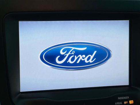 Used 2013 Ford Explorer XLT AWD/4WD image 12