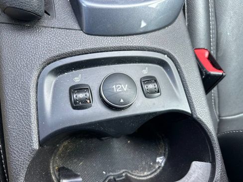 Used 2014 Ford Focus Titanium FWD image 22