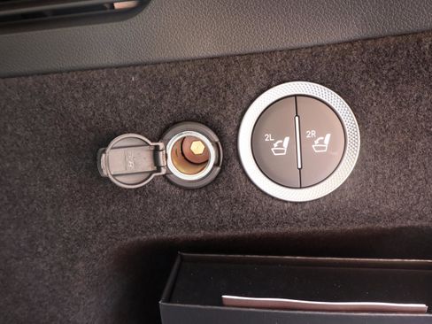 Used 2025 Genesis GV80 2.5T Standard image 7