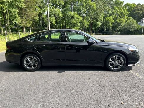 Used 2024 Honda Accord EX image 2