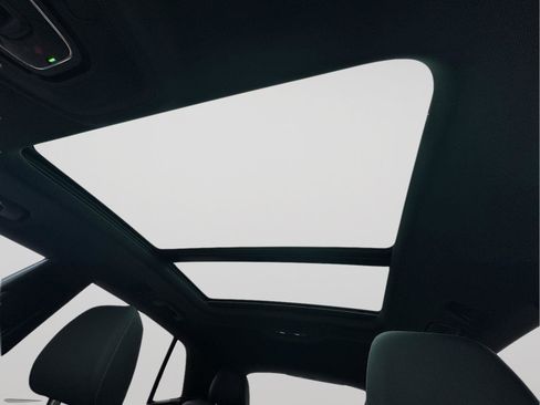 Used 2023 Audi Q8 Prestige w/ Prestige Package image 21