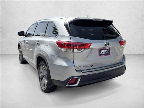 Certified 2018 Toyota Highlander Limited Platinum AWD/4WD image 5