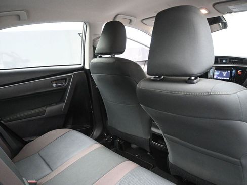 Used 2019 Toyota Corolla LE FWD image 16