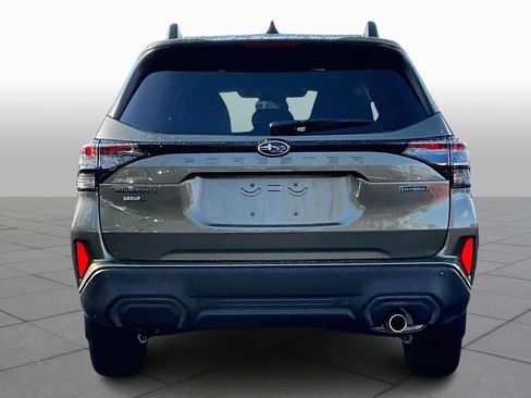 Used 2025 Subaru Forester Limited image 4