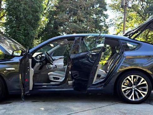 Used 2012 BMW 550i Gran Turismo w/ Driver Assistance Pkg image 20