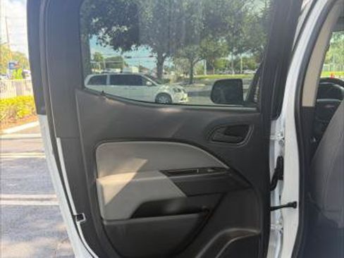 Used 2022 Chevrolet Colorado W/T w/ WT Convenience Package RWD image 19