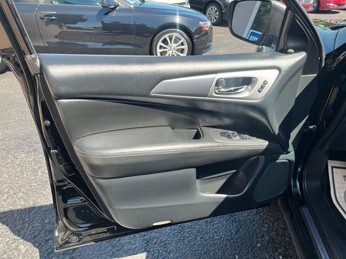 Used 2019 Nissan Pathfinder SL AWD/4WD image 26