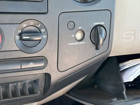Used 2008 Ford F350 4x4 Regular Cab Super Duty image 17