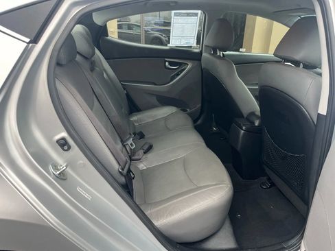 Used 2014 Hyundai Elantra Limited w/ Option Group 03 image 8