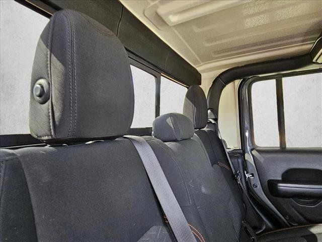 Used 2021 Jeep Gladiator Mojave w/ Trailer Tow Package AWD/4WD image 17