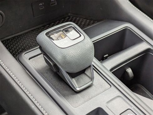 Certified 2024 Nissan Pathfinder S image 23