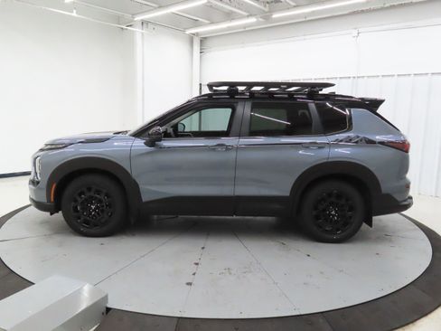 New 2026 Mitsubishi Outlander AWD image 6