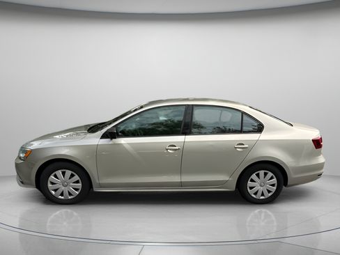 Used 2016 Volkswagen Jetta S FWD image 2