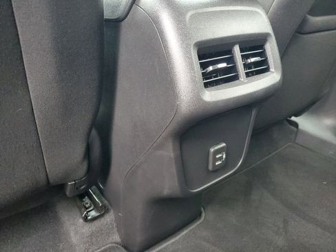 Certified 2024 Chevrolet Equinox LT image 29