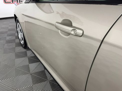 Used 2017 Ford Focus SE FWD image 22