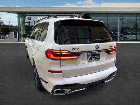 New 2026 BMW X7 xDrive40i w/ M Sport Package image 4