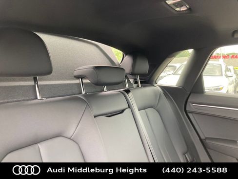 Used 2025 Audi Q3 2.0T Premium w/ Convenience Package image 32