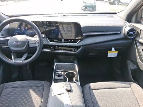 New 2026 Chevrolet Equinox LT w/ Midnight Edition FWD image 10