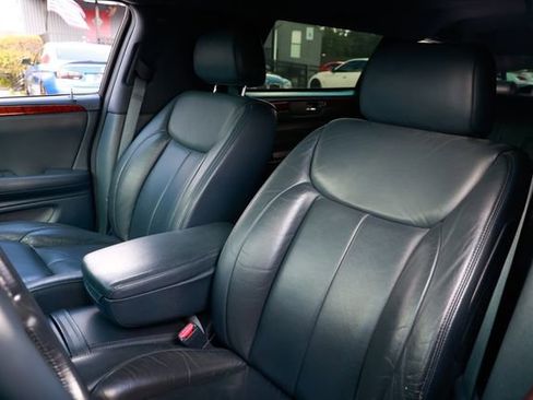 Used 2006 Cadillac DTS Limousine image 6