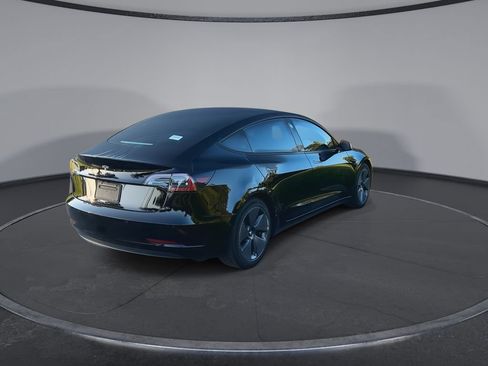 Used 2022 Tesla Model 3 RWD image 8