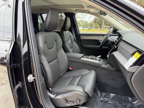 New 2026 Volvo XC90 B6 Ultra w/ Lounge Package image 8