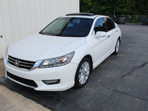 Used 2014 Honda Accord Touring image 1