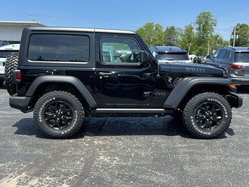 Used 2022 Jeep Wrangler Sport AWD/4WD image 41