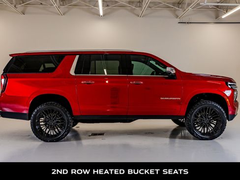 Used 2026 Chevrolet Suburban Premier AWD/4WD image 11
