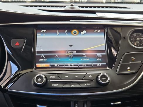 Used 2019 Buick Envision Essence AWD/4WD image 17