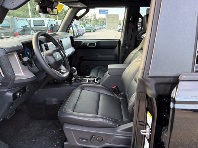 New 2026 Ford Bronco Outer Banks AWD/4WD image 11