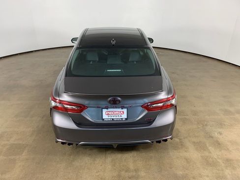 Used 2022 Toyota Camry XSE FWD image 11