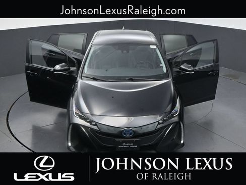 Used 2022 Toyota Prius Prime XLE FWD image 34