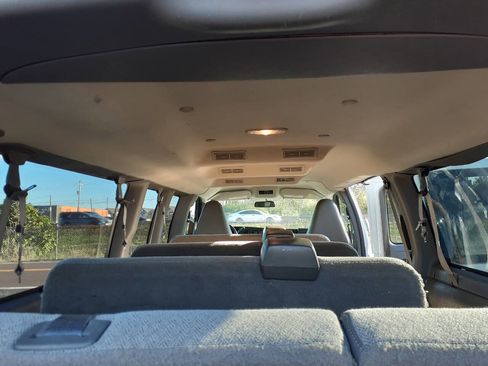 Used 2020 Chevrolet Express 3500 LS image 20