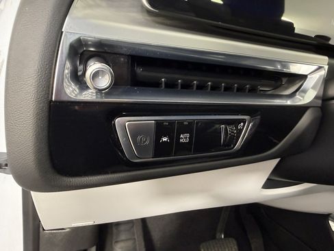 Used 2024 Cadillac Lyriq Sport AWD/4WD image 22