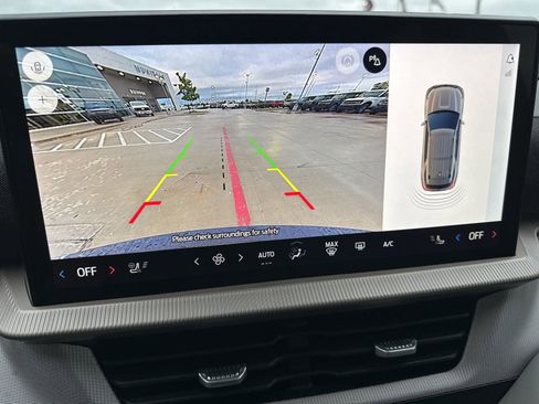 New 2025 Ford Explorer Active w/ Active Comfort Package image 16