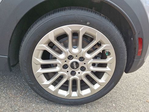 Certified 2025 MINI Cooper S image 8