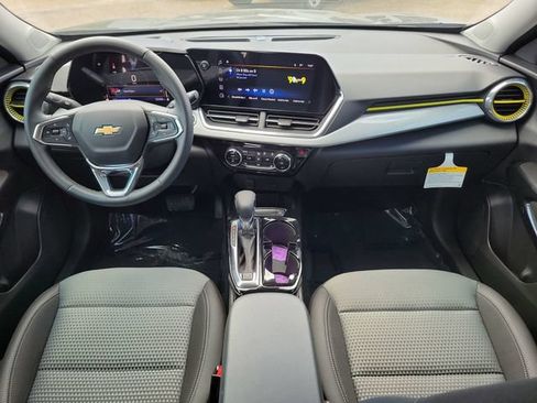 Certified 2026 Chevrolet Trax LT w/ Driver Confidence Package FWD image 20