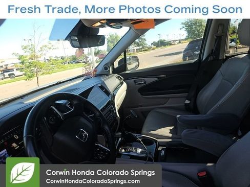 Used 2019 Honda Pilot Touring image 9