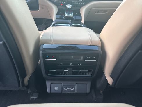 Used 2024 Acura MDX SH-AWD w/ Technology Package image 24