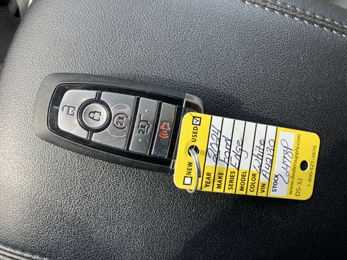 Used 2024 Ford Edge SEL w/ Convenience Package image 20