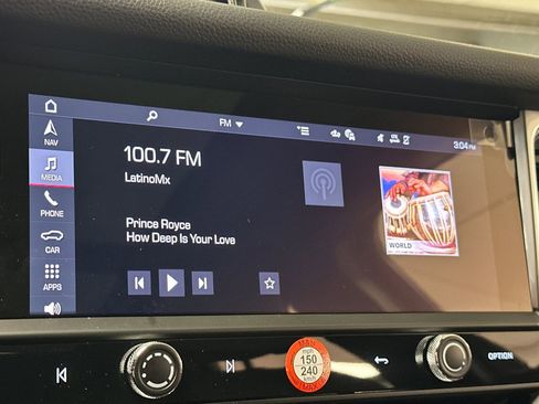 New 2025 Porsche Macan image 19