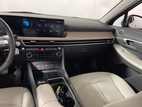 Certified 2025 Hyundai Sonata SEL image 17
