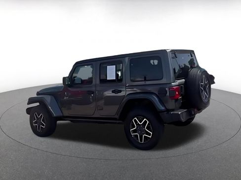 Used 2025 Jeep Wrangler Unlimited Sahara AWD/4WD image 14