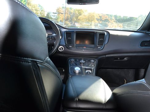 Used 2015 Chrysler 200 S w/ Navigation & Sound Group I image 16