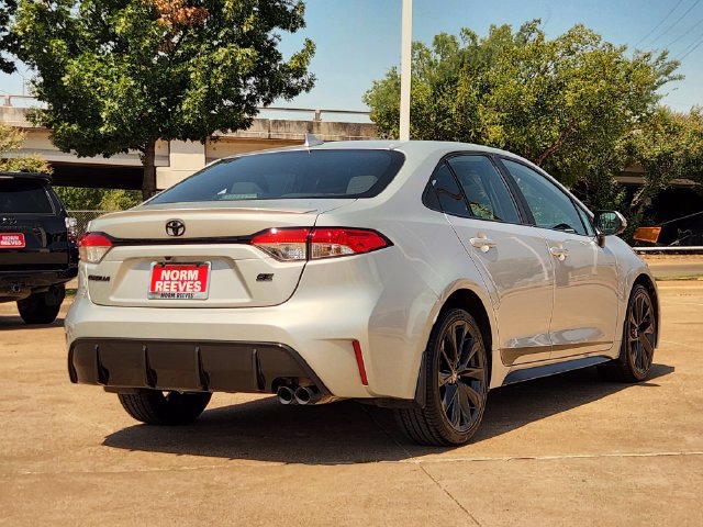 Used 2023 Toyota Corolla SE FWD image 3